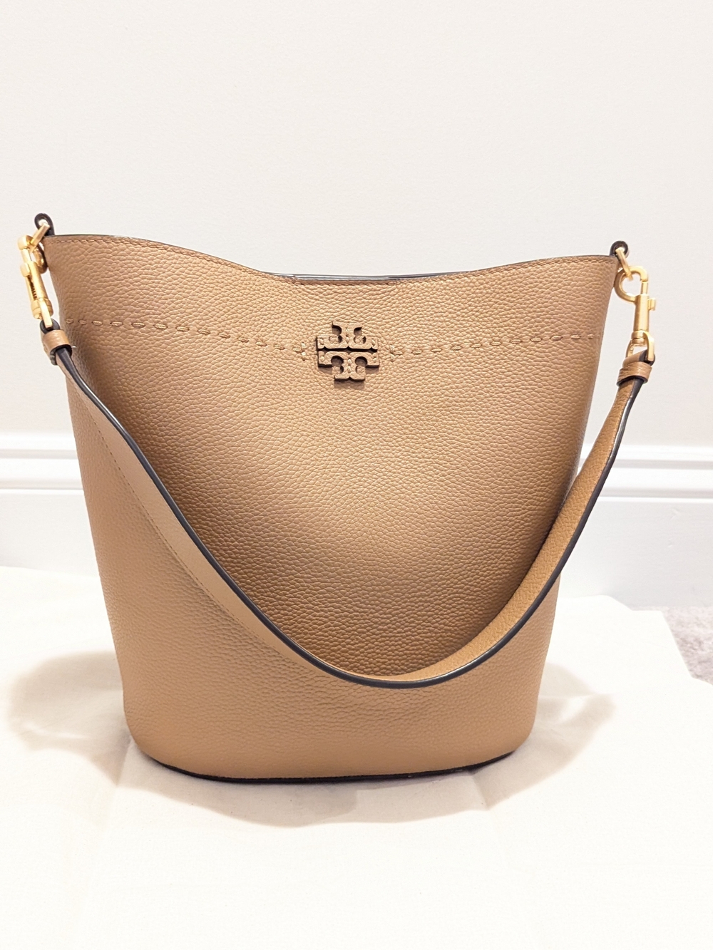 Tory Burch Tan Pebbled Leather MacGraw Bucket Bag